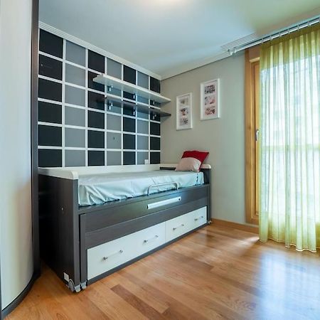 Apartamento En El Corazon De La Ciudad Con Parking Santander Bagian luar foto