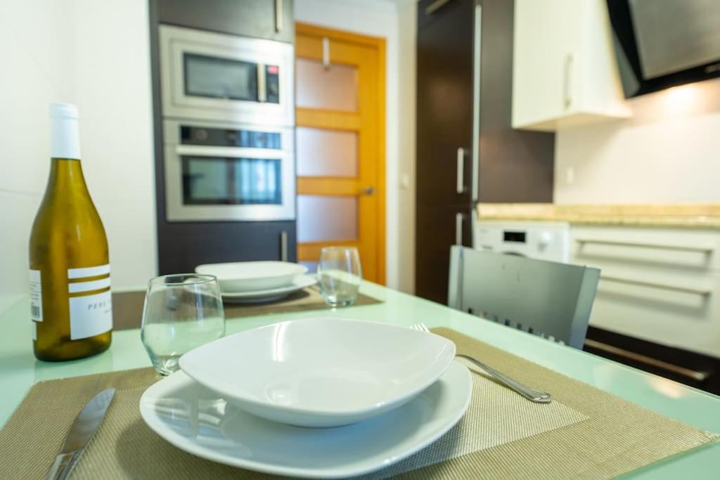 Apartamento En El Corazon De La Ciudad Con Parking Santander Bagian luar foto