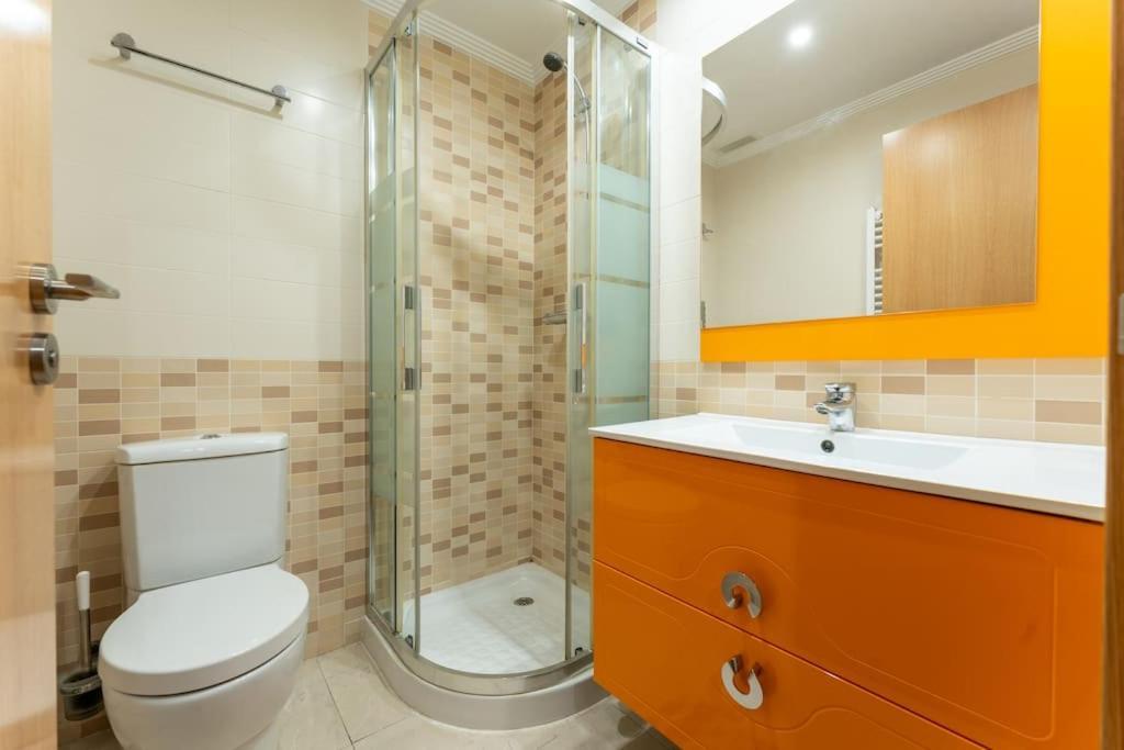 Apartamento En El Corazon De La Ciudad Con Parking Santander Bagian luar foto